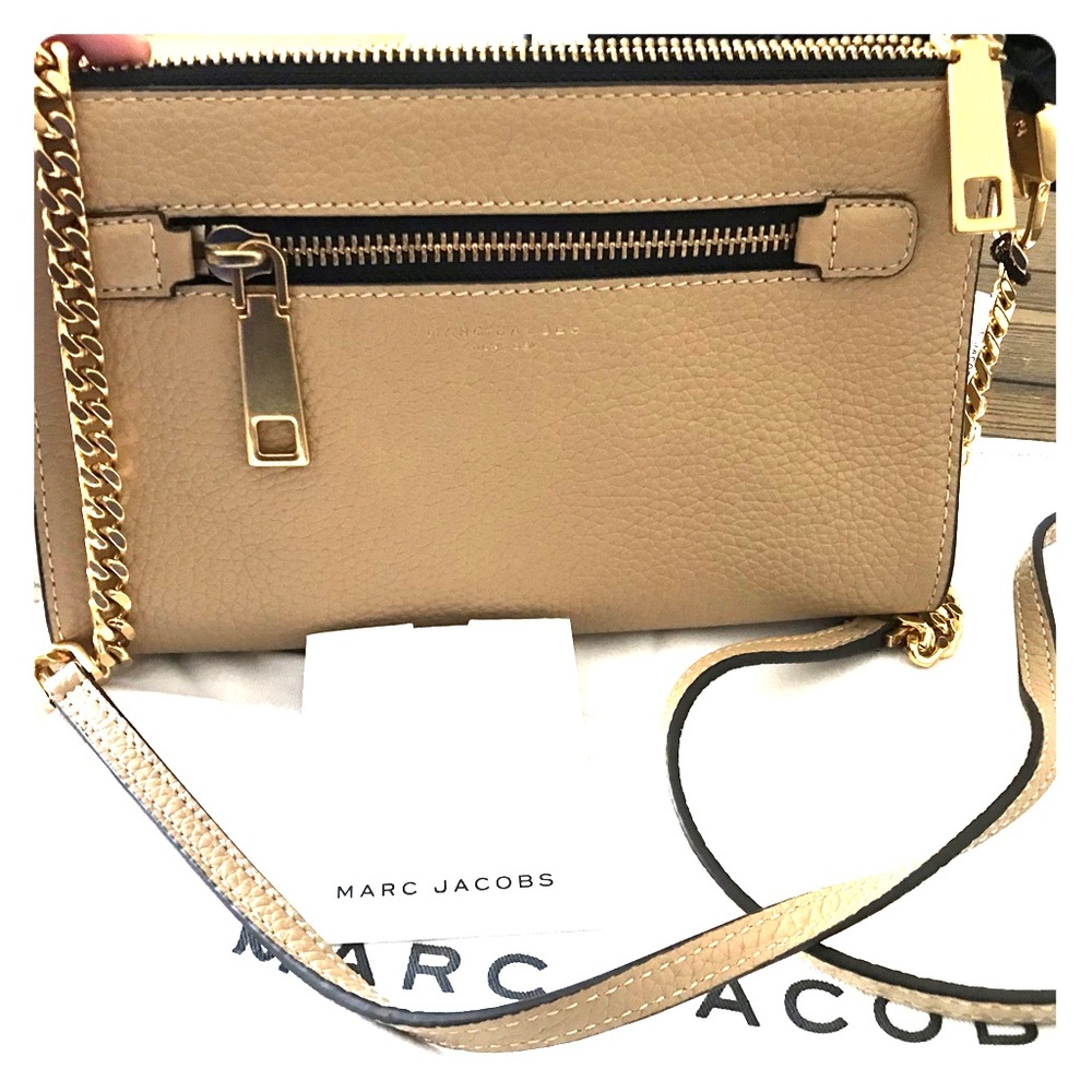🆕 NWT (and pouch) Marc Jacobs cross body bag